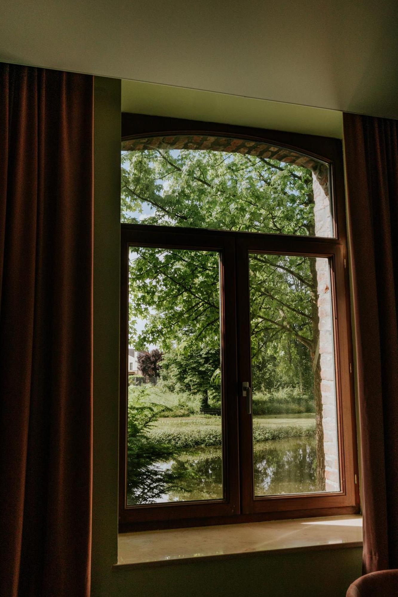 Chateau De Looz Bagian luar foto