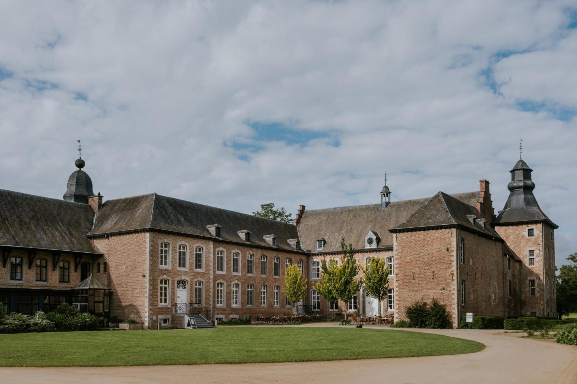 Chateau De Looz Bagian luar foto