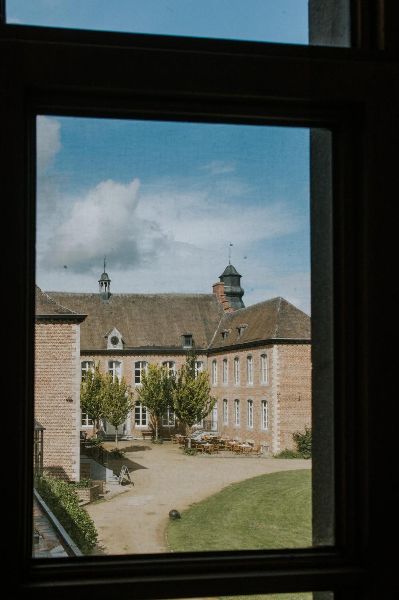 Chateau De Looz Bagian luar foto