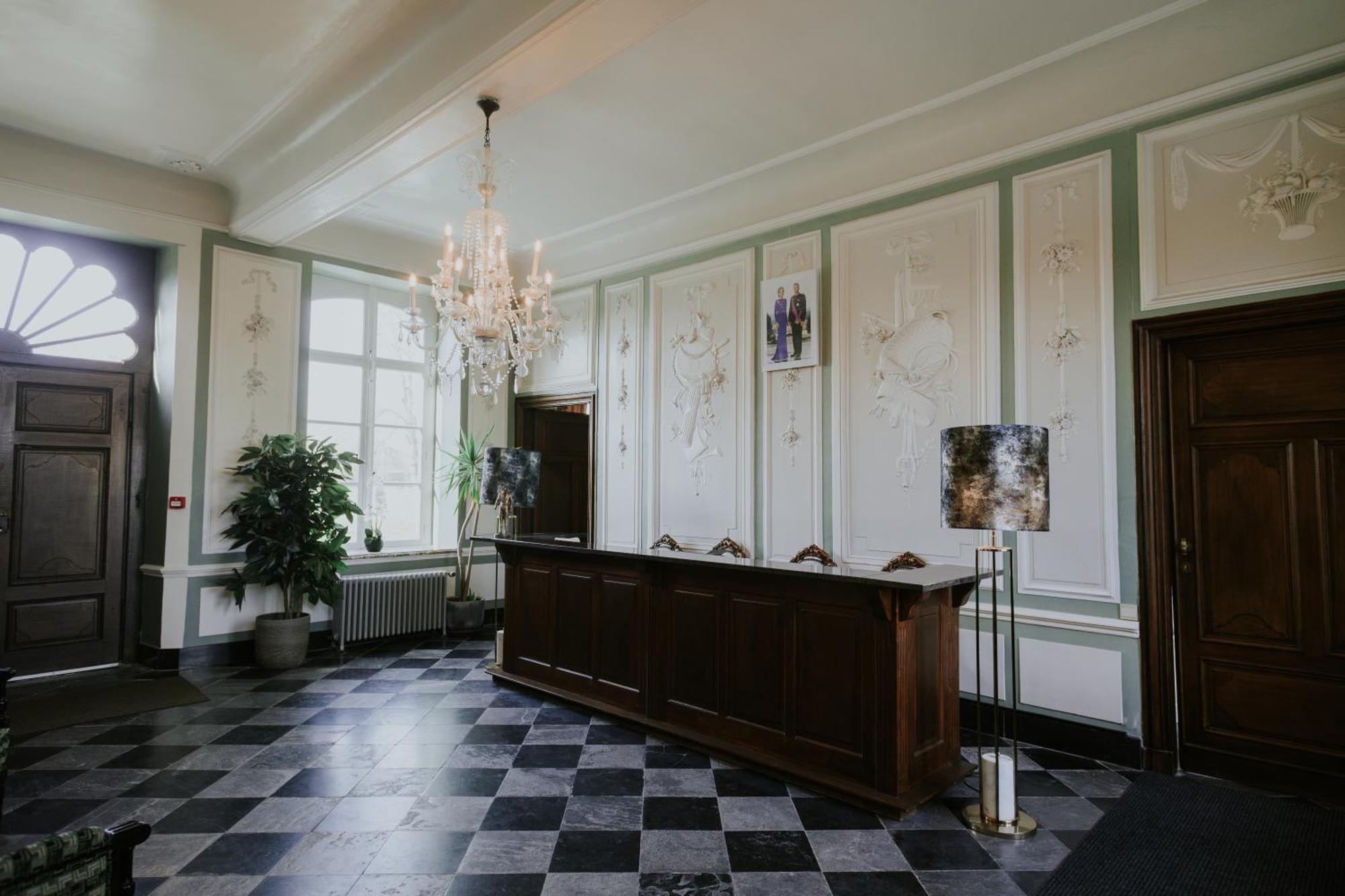 Chateau De Looz Bagian luar foto